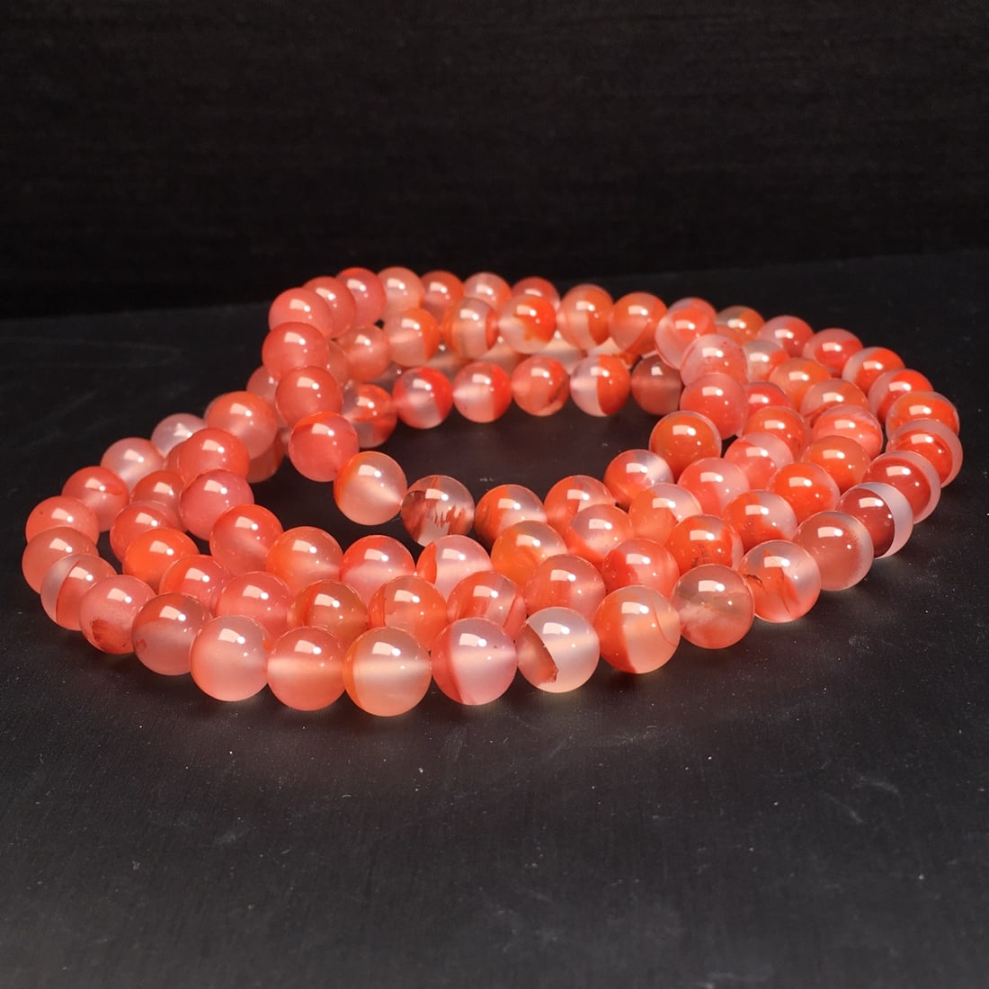 8.7mm Nanhong Agate Beads Bracelet with Certificate: Title: 8.7mm Nanhong Agate Beads Bracelet with Certificate Origin: Chinese Date/Period: After2020 Materials: Nanhong Agate Dimensions: 8.7(mm) 0.34(inches) Weight 0.21 lbs/96.7g Reserve: $299.00 