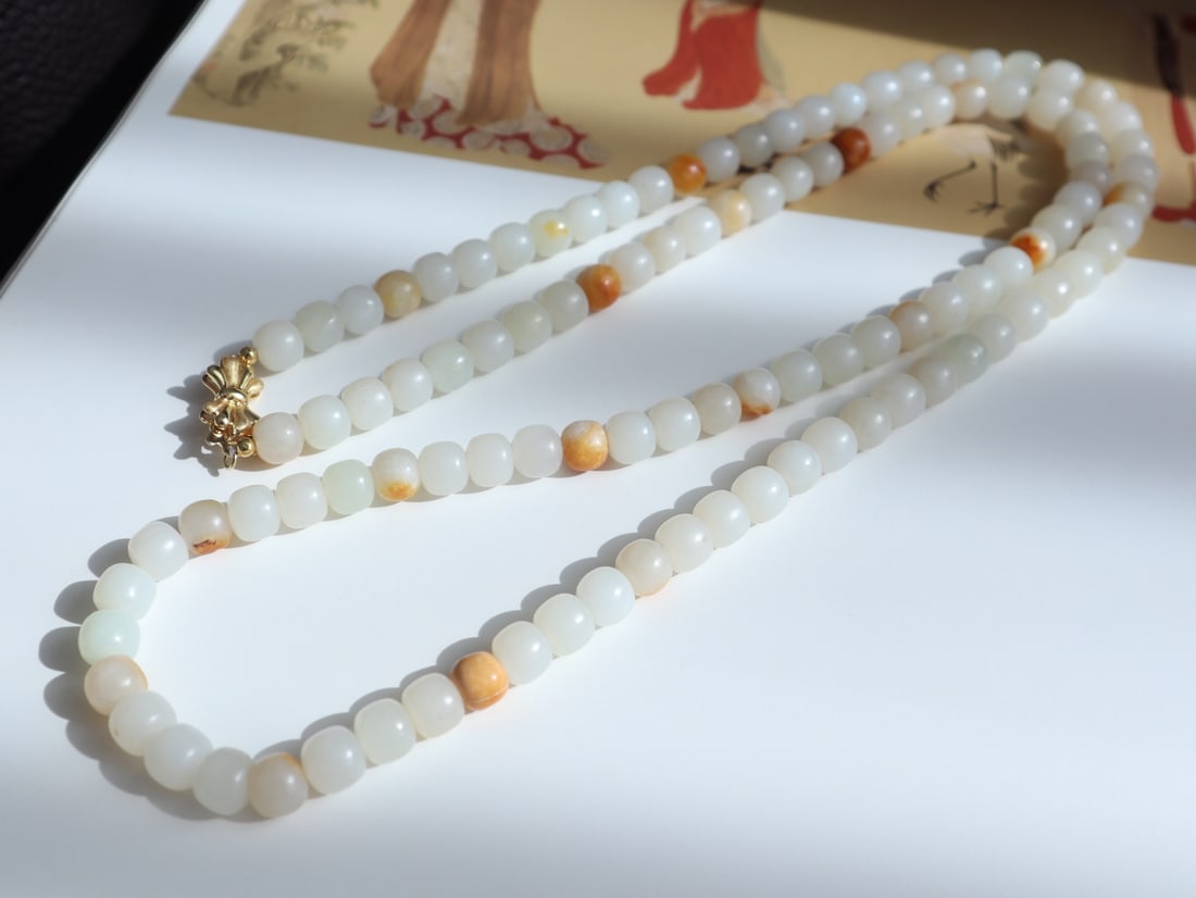 Hetian Jade Beads Necklace (1 of 7)