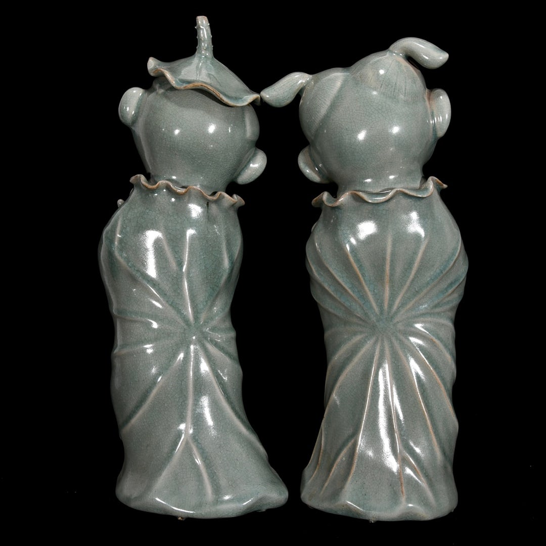 Ru Kiln Sky Blue Glaze Porcelain Statue - Kid - 12