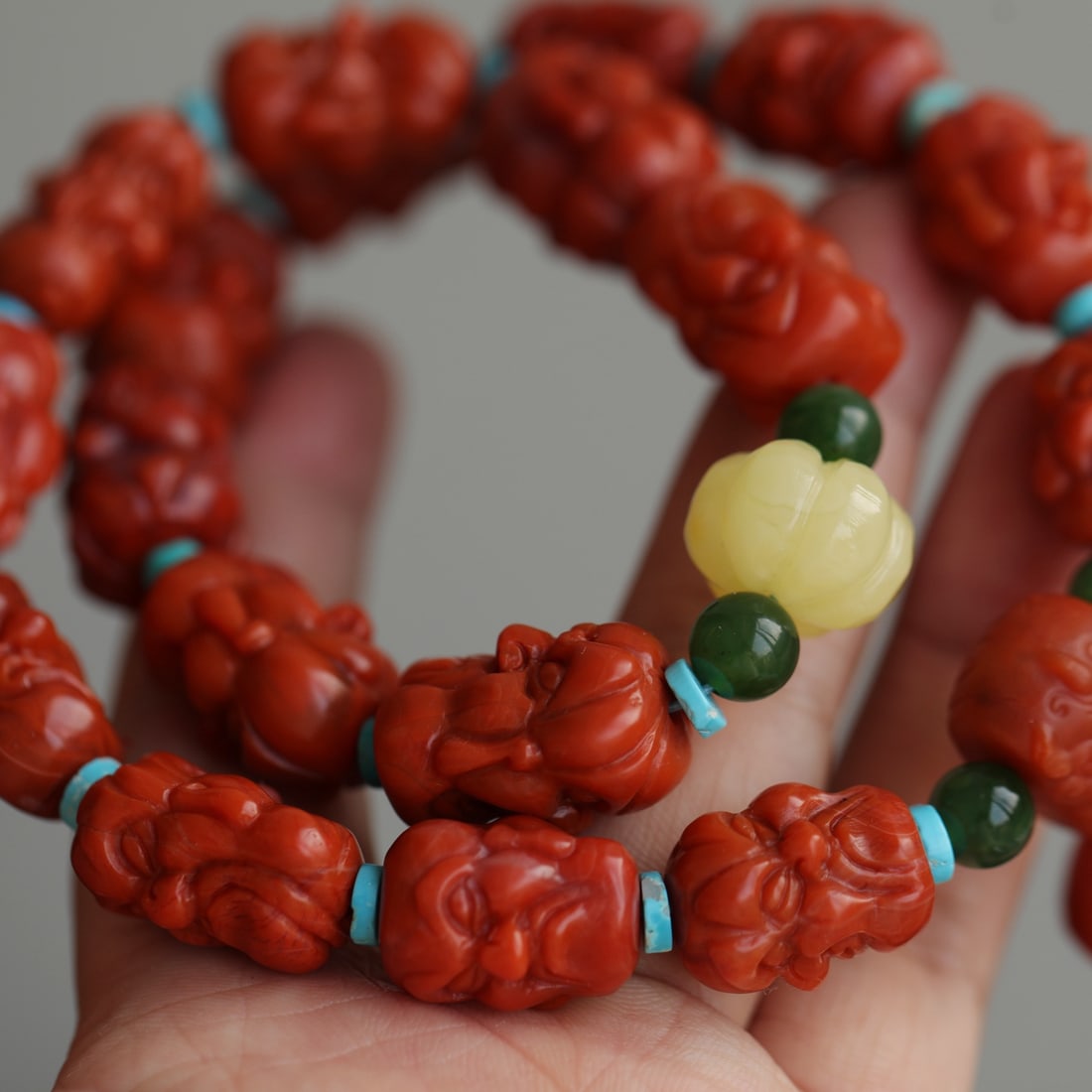 Nanhong Agate Hand-Carved Eighteen Arhat Hand Chain - 3