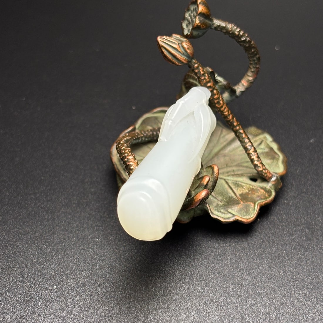 Hetian Jade Hand-Carved Bamboo Pendant - 3