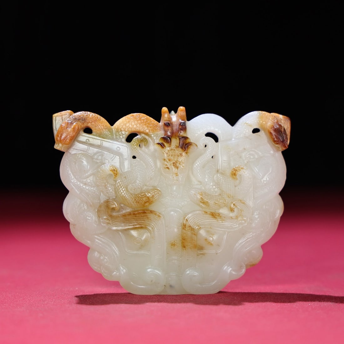 Hetian Jade Beast Face Belt Buckle: Title: Hetian Jade Beast Face Belt Buckle Origin: Chinese Date/Period: After1850 Materials: Hetian Jade Dimensions: 92x72x23(mm) 3.62x2.83x0.91(inches) Weight 0.41 lbs/185g Reserve: $2,299.00 Shipping
