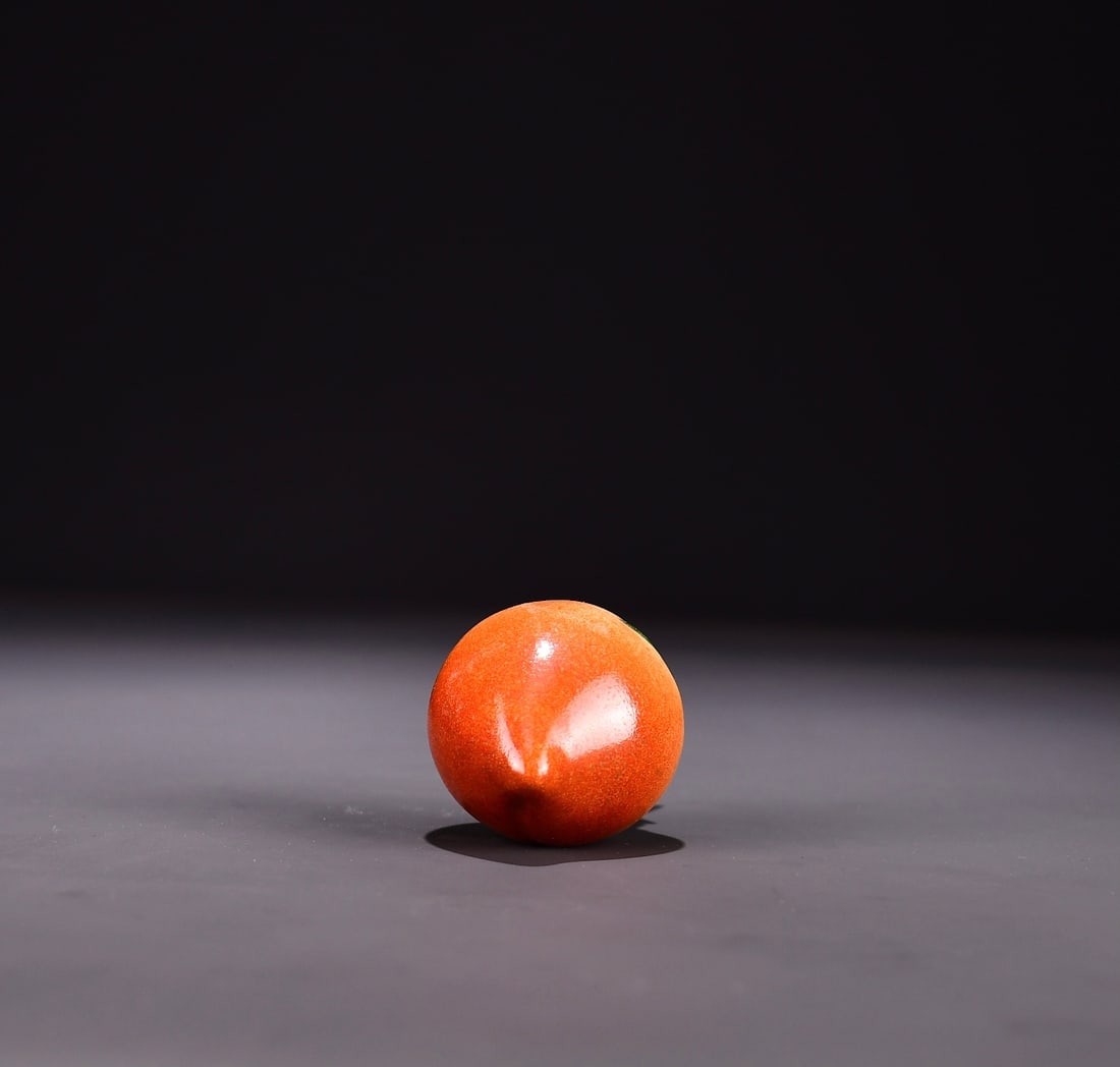 Famille Rose Porcelain Peach Snuff Bottle - 3