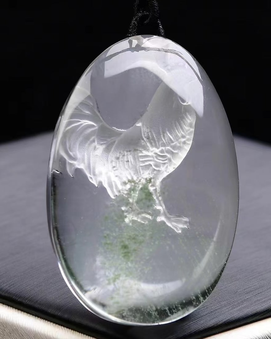 Green Crystal Hand-Carved Rooster Pendant - 4