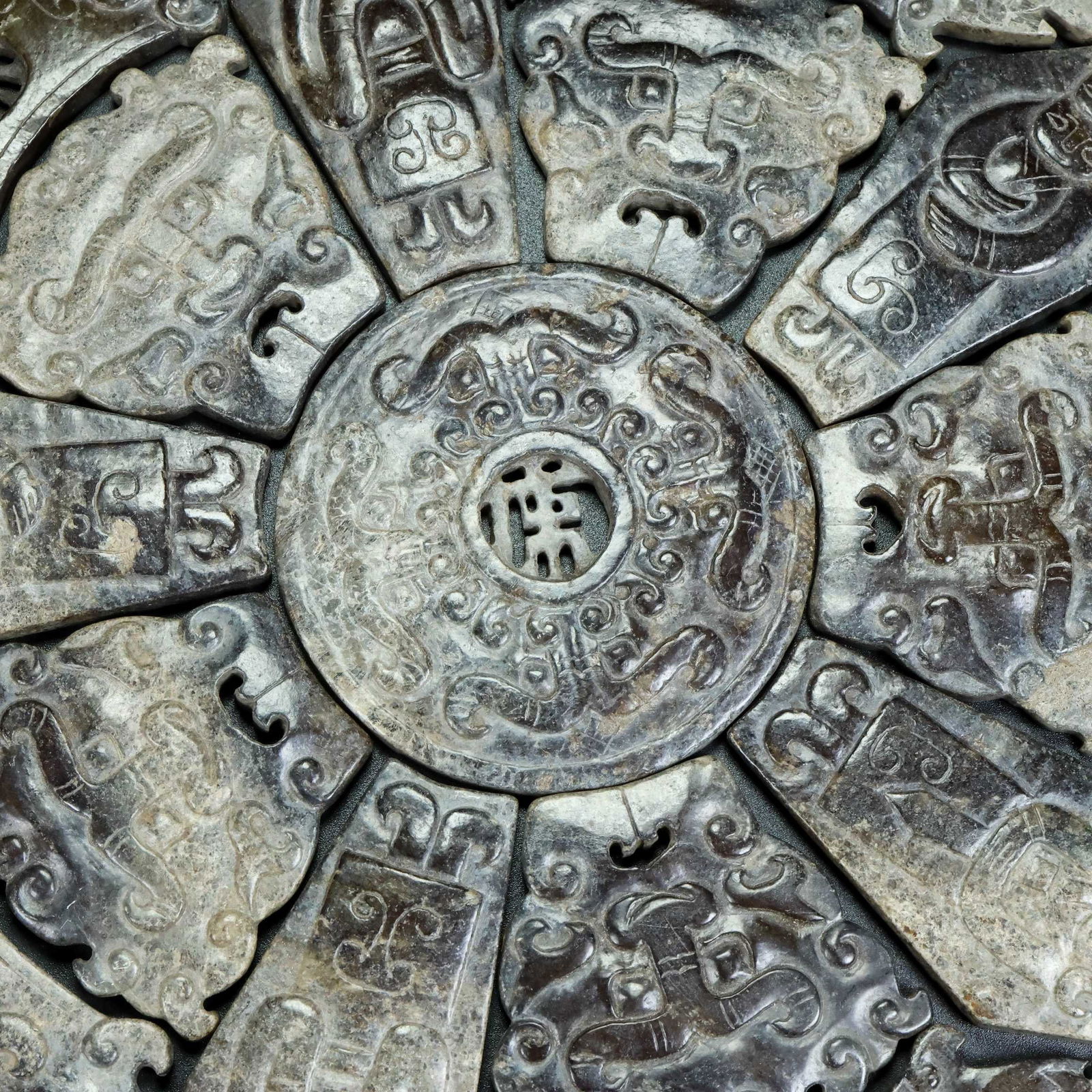 A Set Hetian Jade Bi Statue - 3