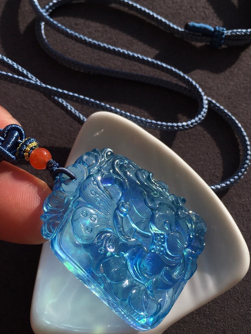 Natural Aquamarine Hand-carved Pendant - Flower,butterfly - 11