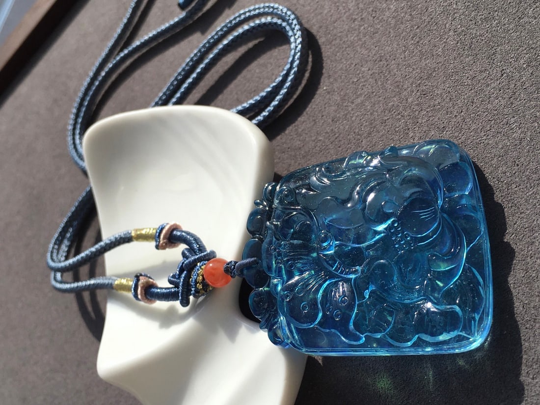Natural Aquamarine Hand-carved Pendant - Flower,butterfly - 6