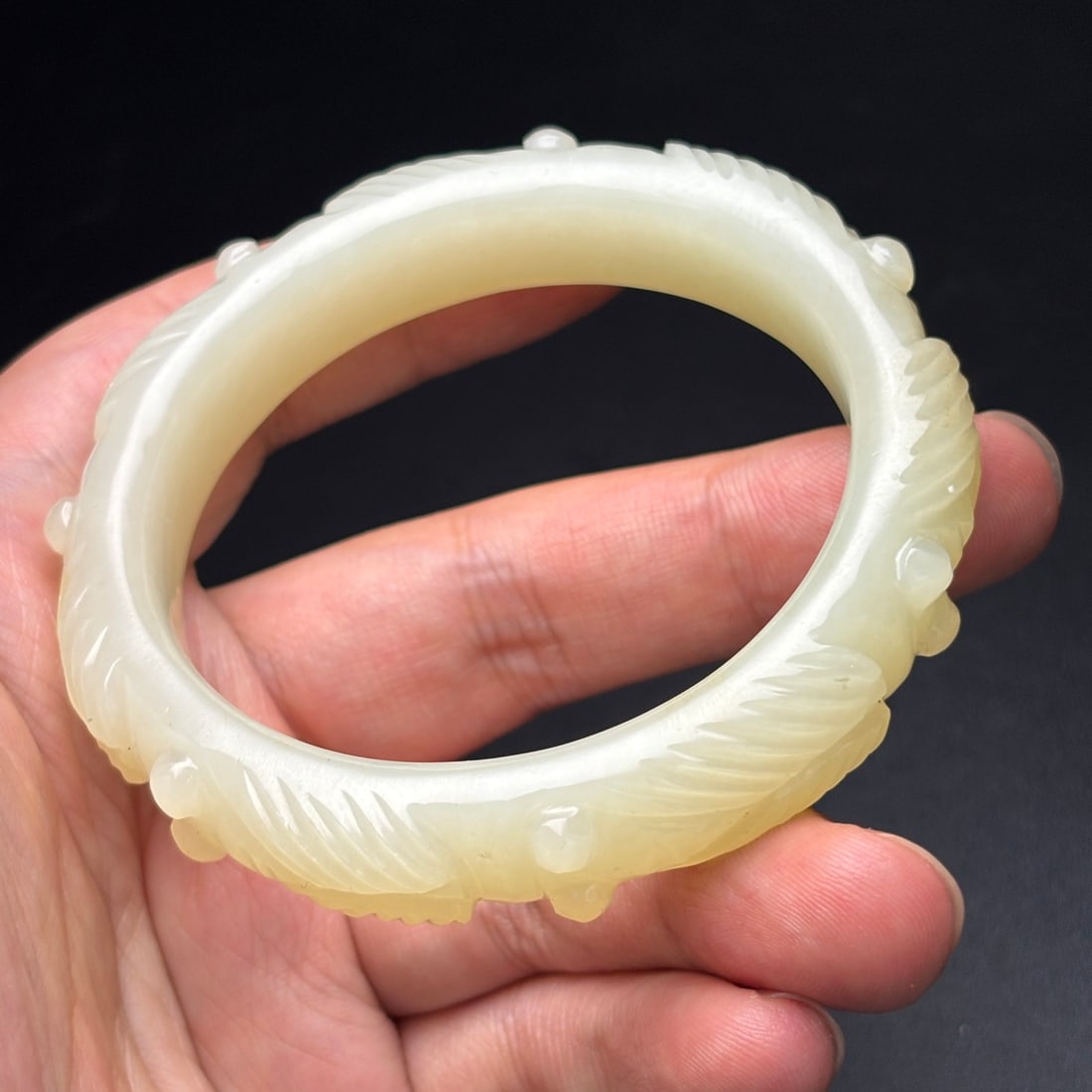 Inside Diameter 57.5mm Hetian Jade Cicada Bracelet - 8