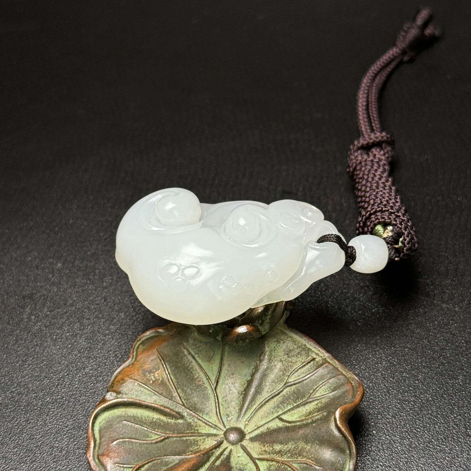 White Hetian Jade Ruyi Pendant - 3