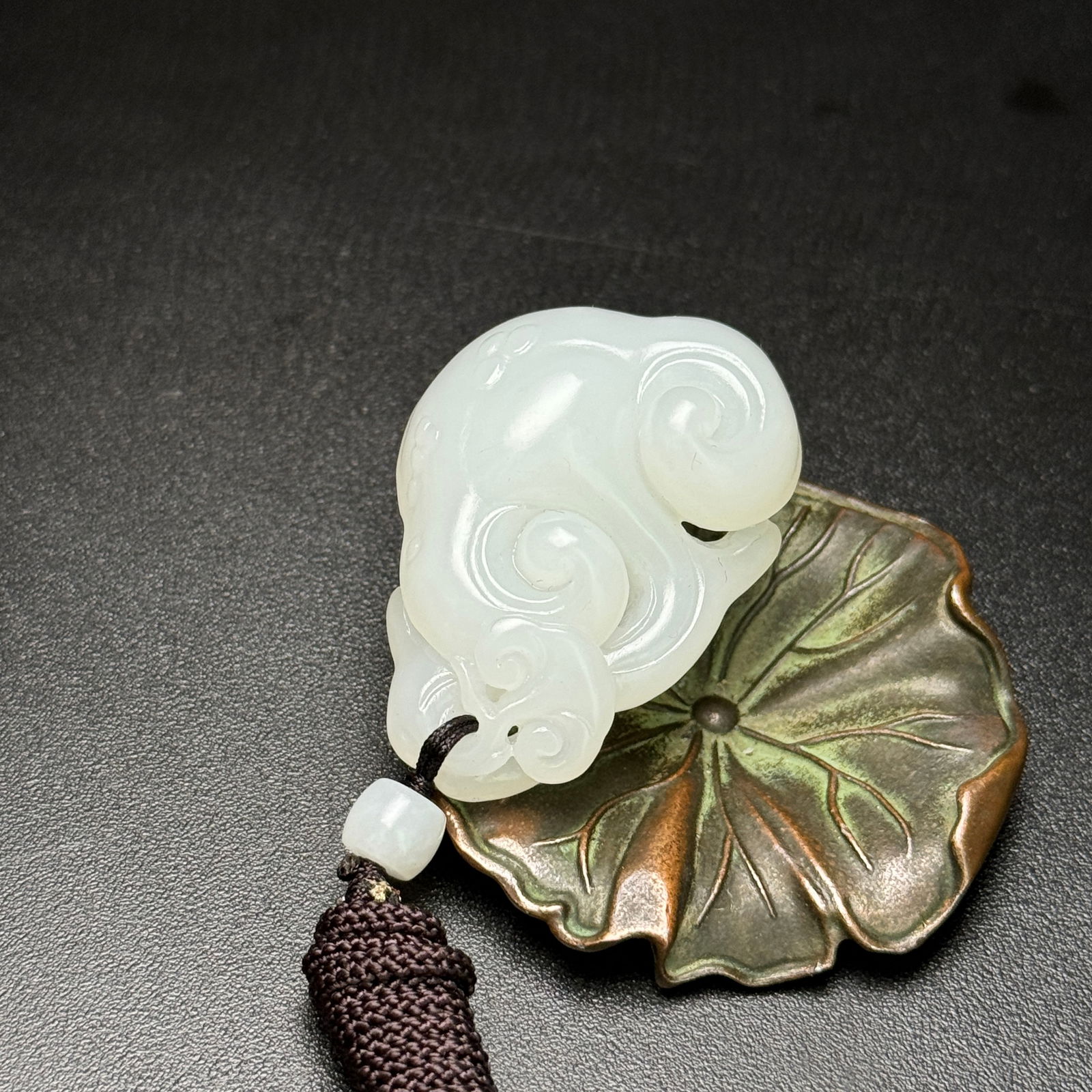 White Hetian Jade Ruyi Pendant - 7