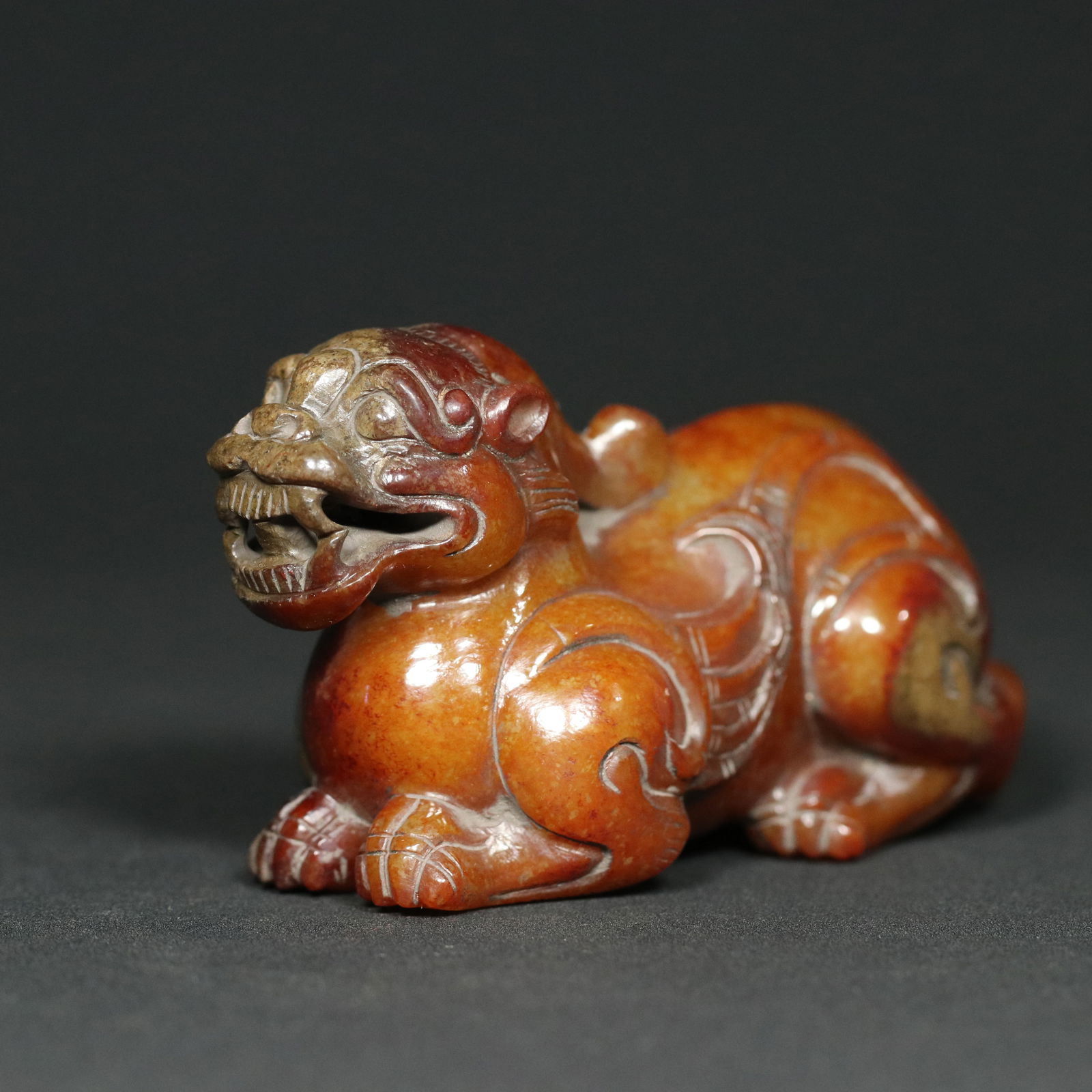 Hetian Jade Lucky Beast Statue - 4