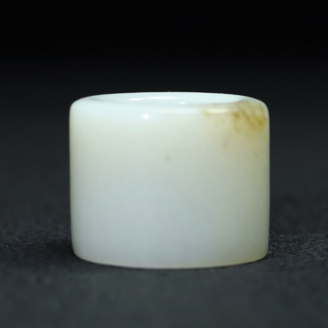 Inside Diameter 22mm Hetian Jade Thumb Ring: Title: Inside Diameter 22mm Hetian Jade Thumb Ring Origin: Chinese Date/Period: After2000 Materials: Hetian Jade Dimensions: 28x34x34(mm) 1.10x1.34x1.34(inches) Weight 0.10 lbs/45.8g Reserve: $349.00