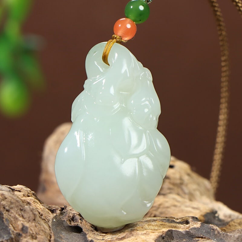 Hetian Jade Pendant - Yulan Flower (1 of 9)