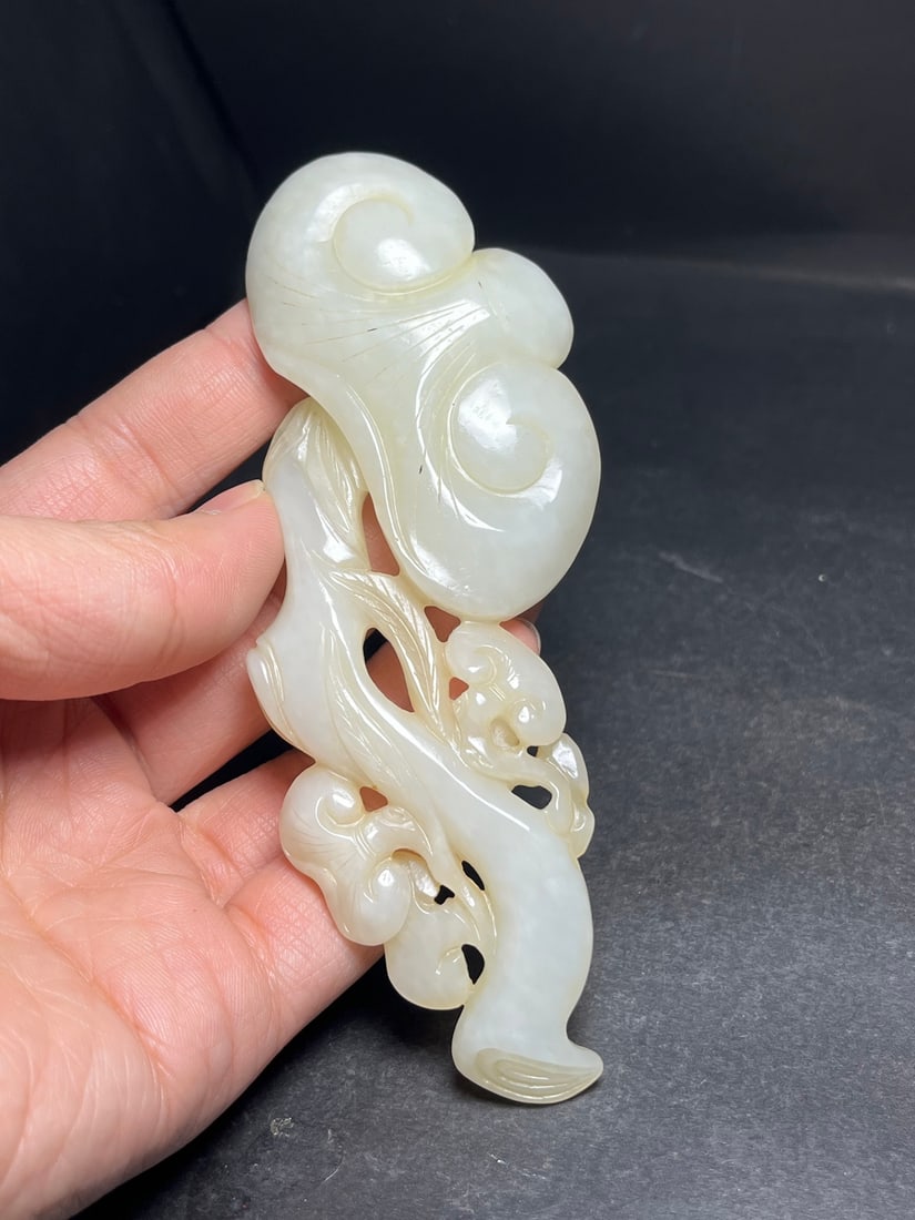 Hetian Jade Pendant/Statue - Ruyi - 8