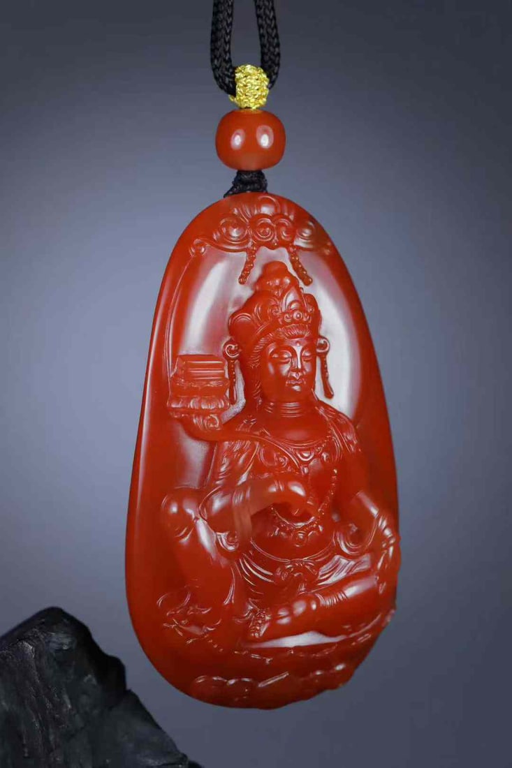 Nanhong Agate Hand-Carved Kwan-yin Pendant,Certificate - 2