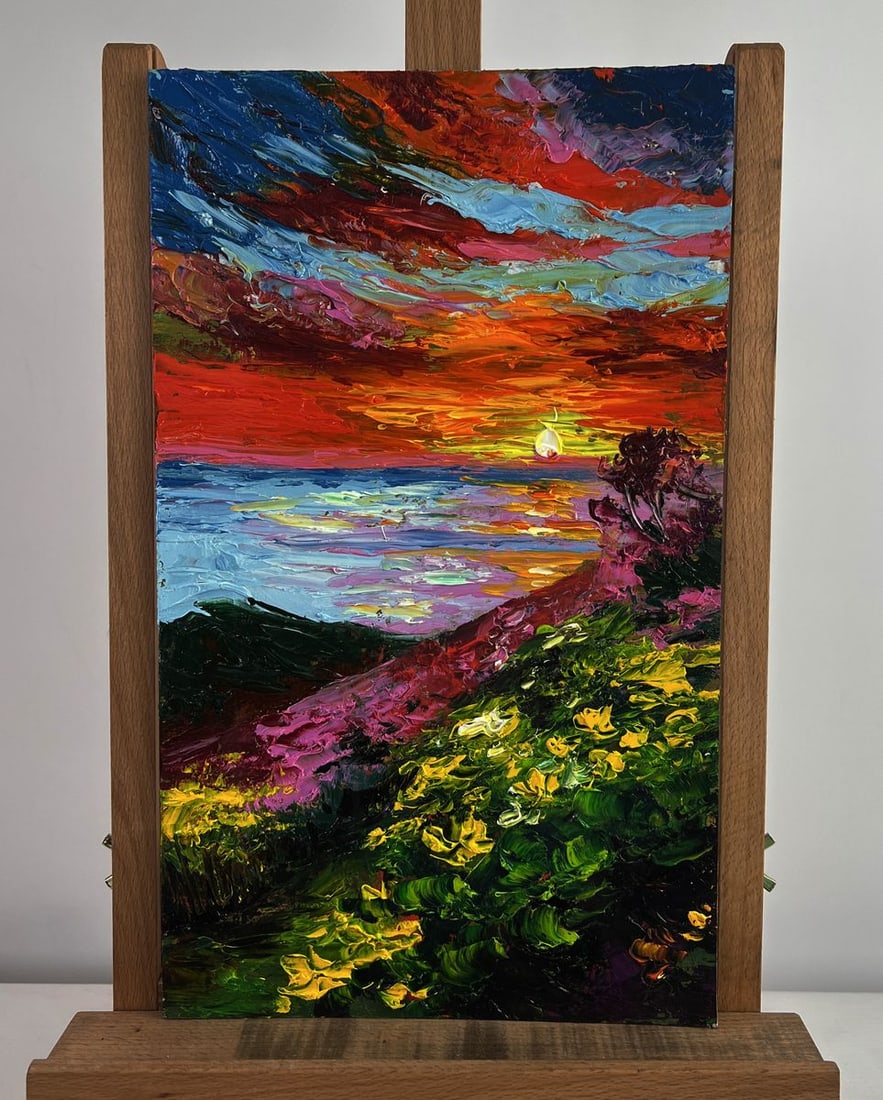 Oil painting Sunset on the sea horizon Olga Ponomaryova: Title: Oil painting Sunset on the sea horizon Olga Ponomaryova Description: №AAA5002 The oil painting on cardboard titled "Sunset on the Sea Horizon" is a dazzling, impassioned celebration of