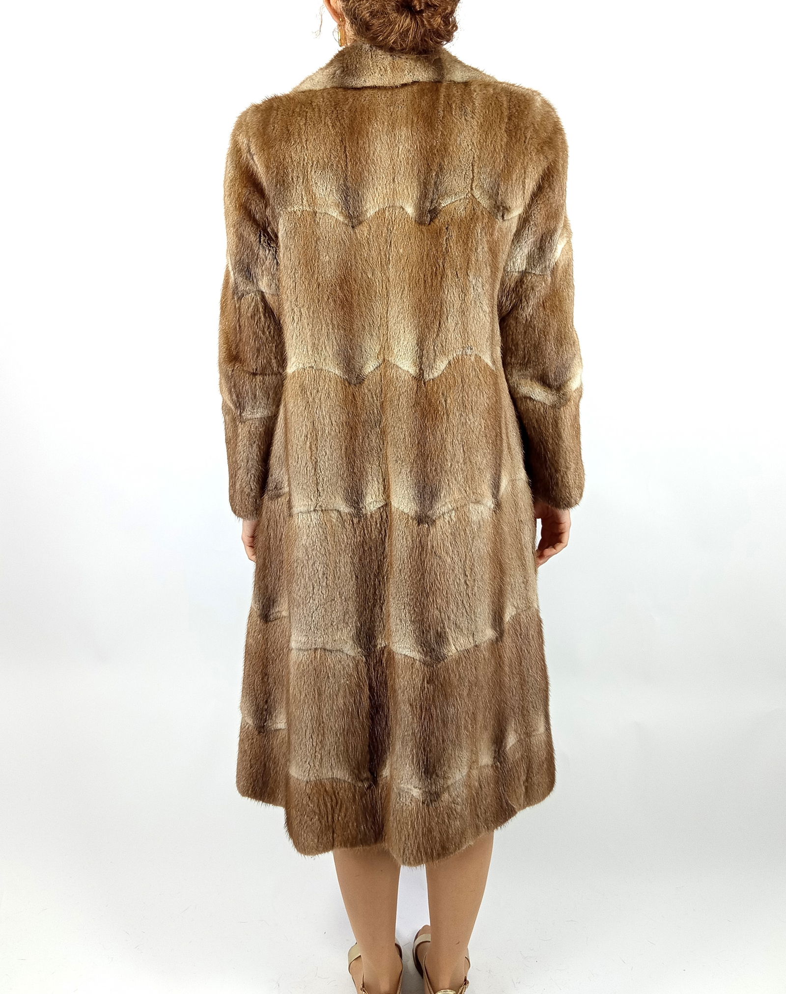 LONG MUSKRAT FUR COAT EU: L ; US: 16 - 4