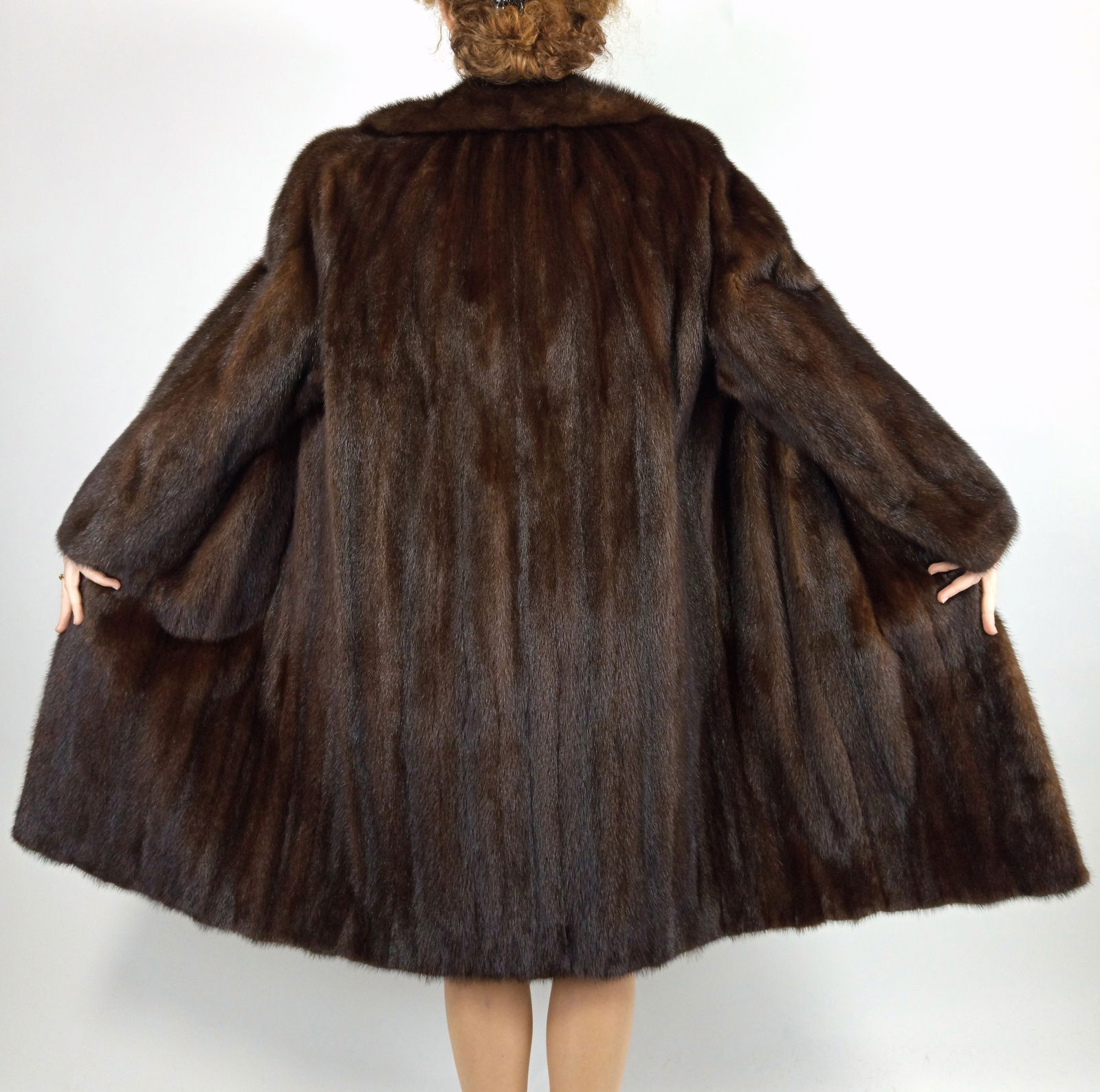 LONG BROWN MINK FUR COAT EU: XL ; US: 20 - 5