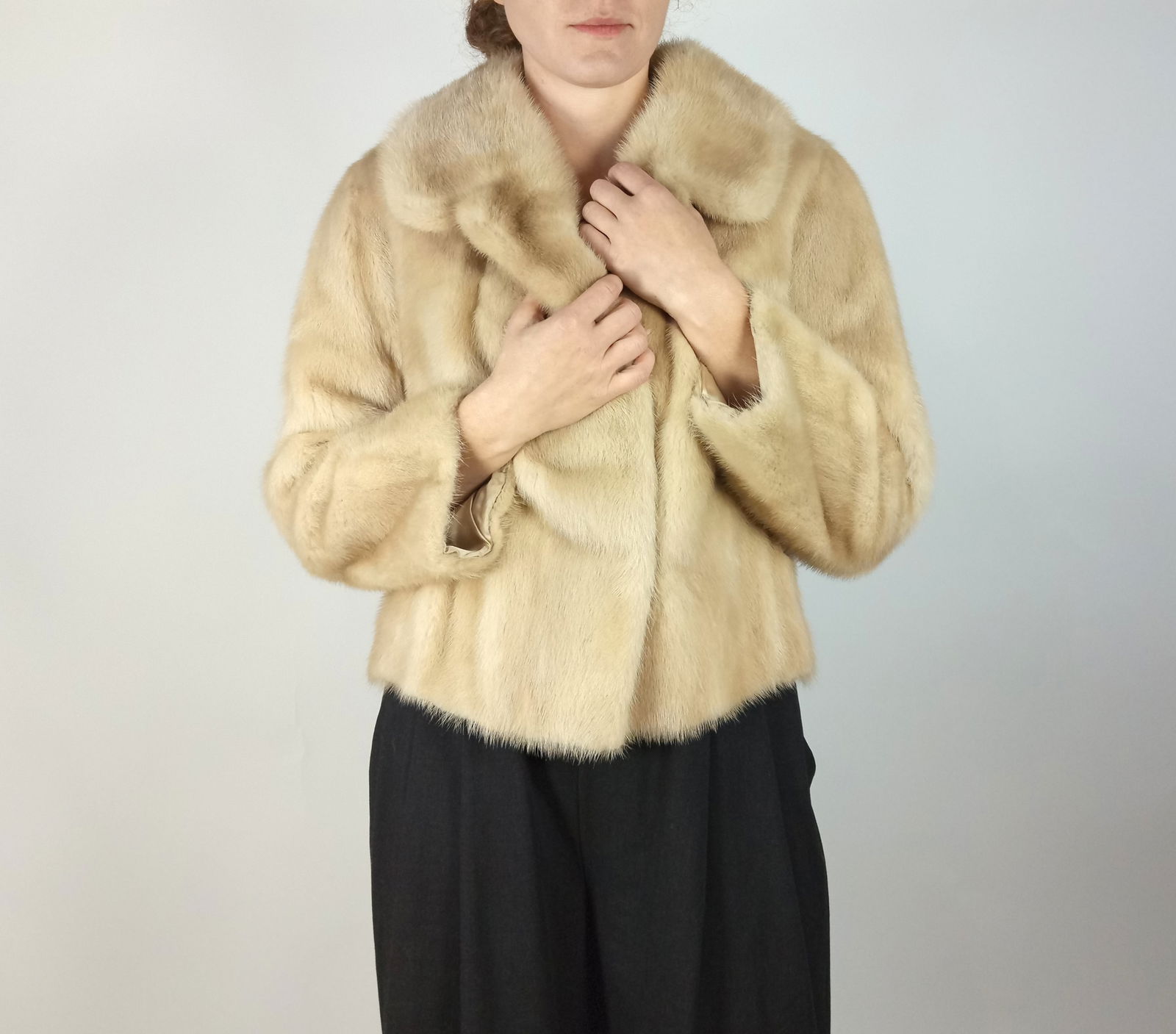 SAGA WHITE/CREAM MINK FUR JACKET EU: L - US:16 - 9
