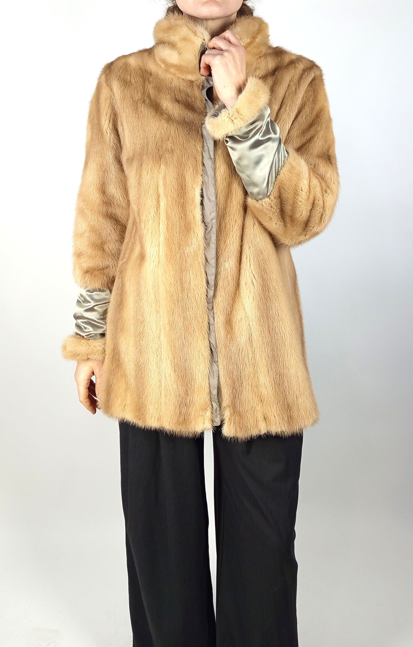 REVERSIBLE CREAM MINK FUR JACKET EU: L - US:18 - 4