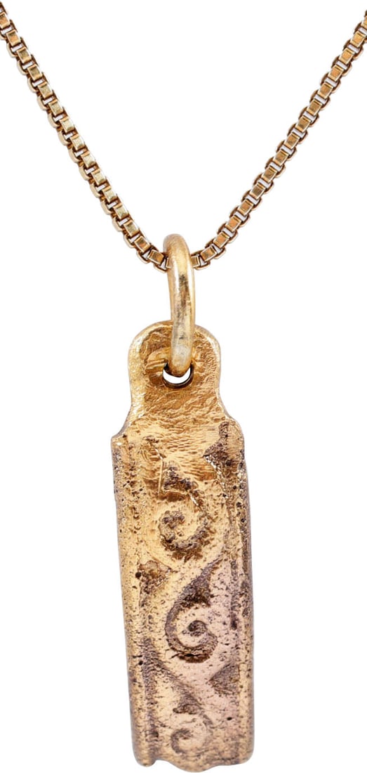 RARE VIKING WOMAN WARRIOR’S BRACELET PENDANT NECKLACE: 10th-11th century AD. Vikings were highly skilled metallurgists, and as a result, breaking metal had supernatural significance for them. Breaking ringjarn (iron rings) as shown on the Larbro Stone,