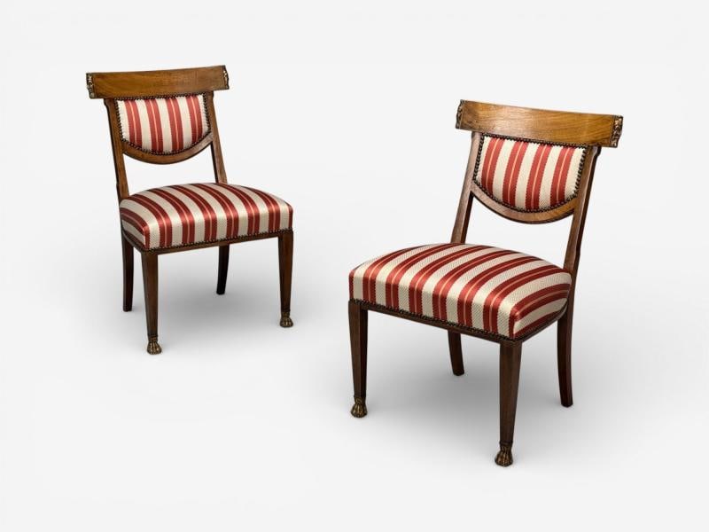Neoclassical Style, Occasional Chairs, Carved Wood, Silk, England, 19th c. - 2