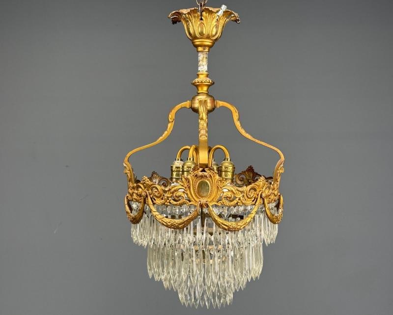 French Louis XVI, Chandelier, Dore Bronze, Crystal, France, 19th Century - 3