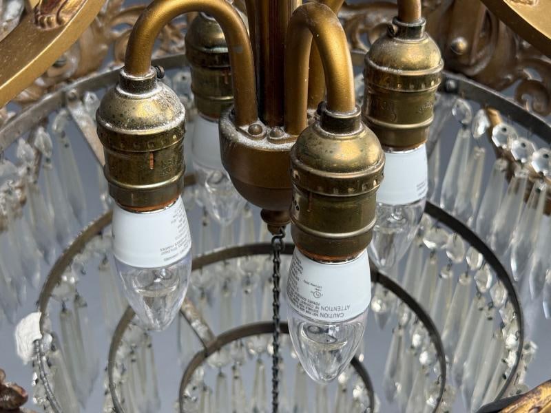 French Louis XVI, Chandelier, Dore Bronze, Crystal, France, 19th Century - 7