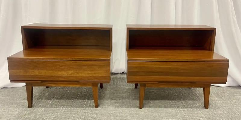 Pair Mid-Century Modern Step End Tables/Nightstands, Nakashima Style, American - 3