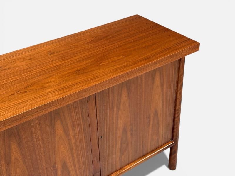 T.H. Robsjohn Gibbings, Sideboard, Walnut, USA, 1960s - 9