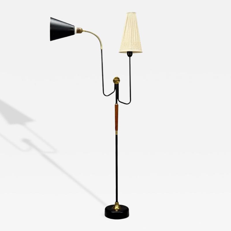 Möllers Armatur Eskilstuna, Floor Lamp, Lacquered Metal, Teak, Sweden, 1950s: Title: Möllers Armatur Eskilstuna, Floor Lamp, Lacquered Metal, Teak, Sweden, 1950s Description: Möllers Armatur Eskilstuna, Adjustable Floor Lamp, Lacquered Metal, Teak, Sweden, 1950s A uni