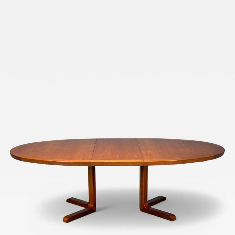 Skovby Møbelfabrik, Danish Modern, Teak Expandable Dining Table, Denmark, 1960s (1 of 12)