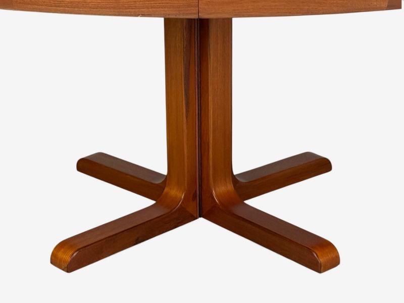 Skovby Møbelfabrik, Danish Modern, Teak Expandable Dining Table, Denmark, 1960s - 6