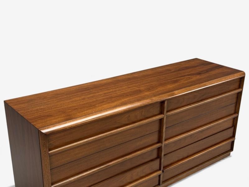 T.H. Robsjohn-Gibbings, American Modern, Walnut, Dresser, USA 1960s - 7