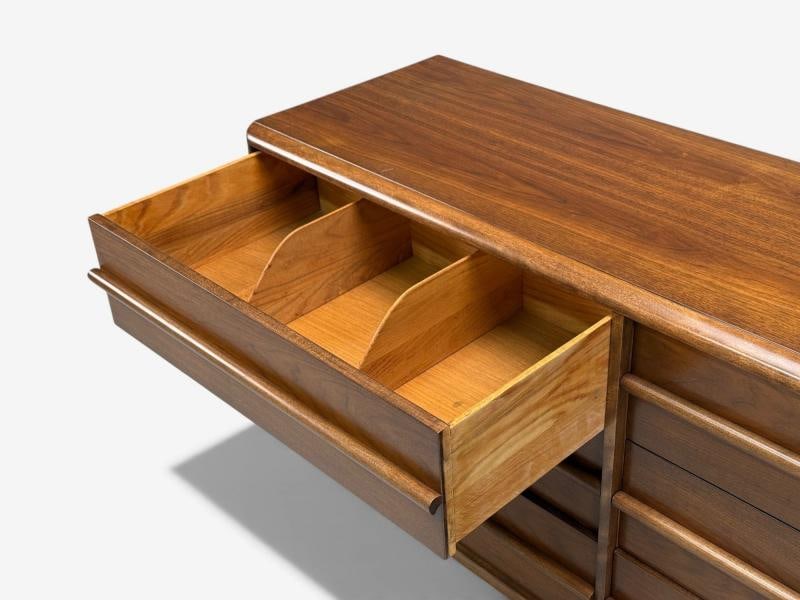 T.H. Robsjohn-Gibbings, American Modern, Walnut, Dresser, USA 1960s - 8