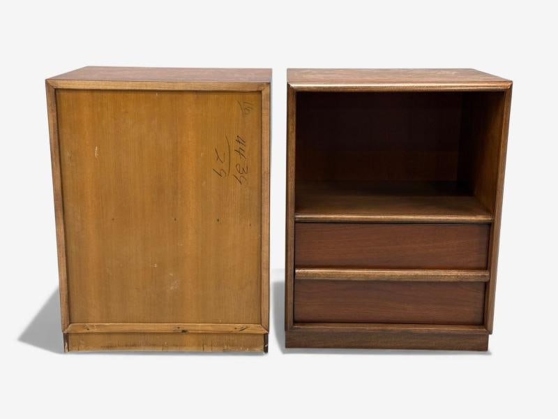 T.H. Robsjohn-Gibbings, American Modern, Walnut, Open Nightstands, USA, 1960s - 10