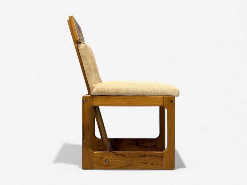 Sergio Rodrigues, Cavoina, Cowhide, Four Cuiabá Dining Chairs, Brazil, 1985 - 12