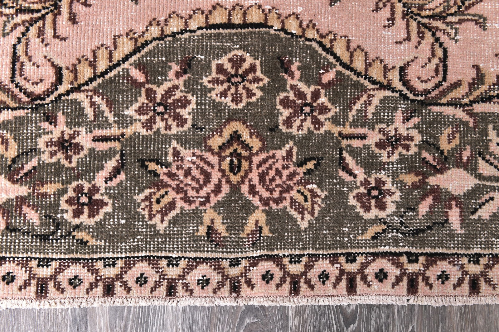 4'9'' x 8'6'' Handmade Vintage Wool Rug - 244795 - 8