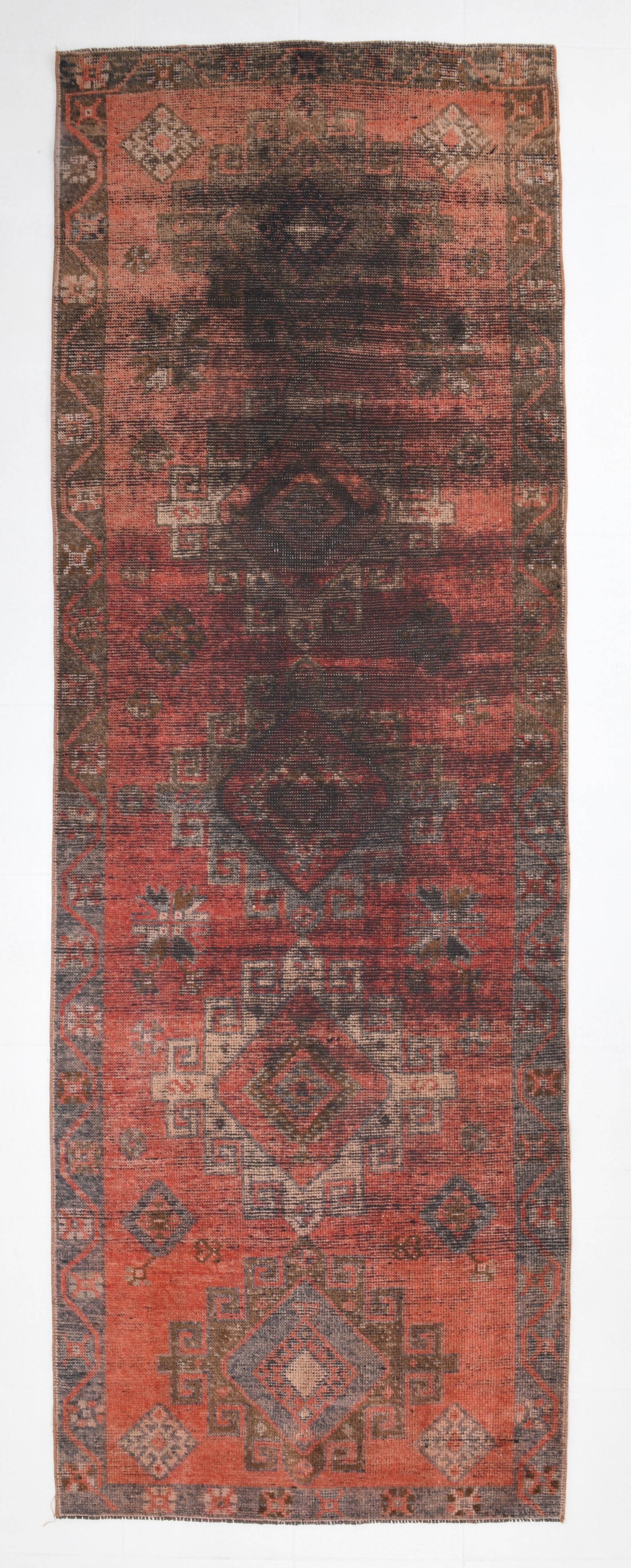3'11'' x 11'7'' Turkish Vintage Runner Rug - 22973: Title: 3'11'' x 11'7'' Turkish Vintage Runner Rug - 22973Description:3'11'' x 11'7'' Turkish Vintage Runner Rug - 22973Origin:TurkiyeDate/Period:1960-90Materials:Wool,CottonDimension:3'11''x11'7''