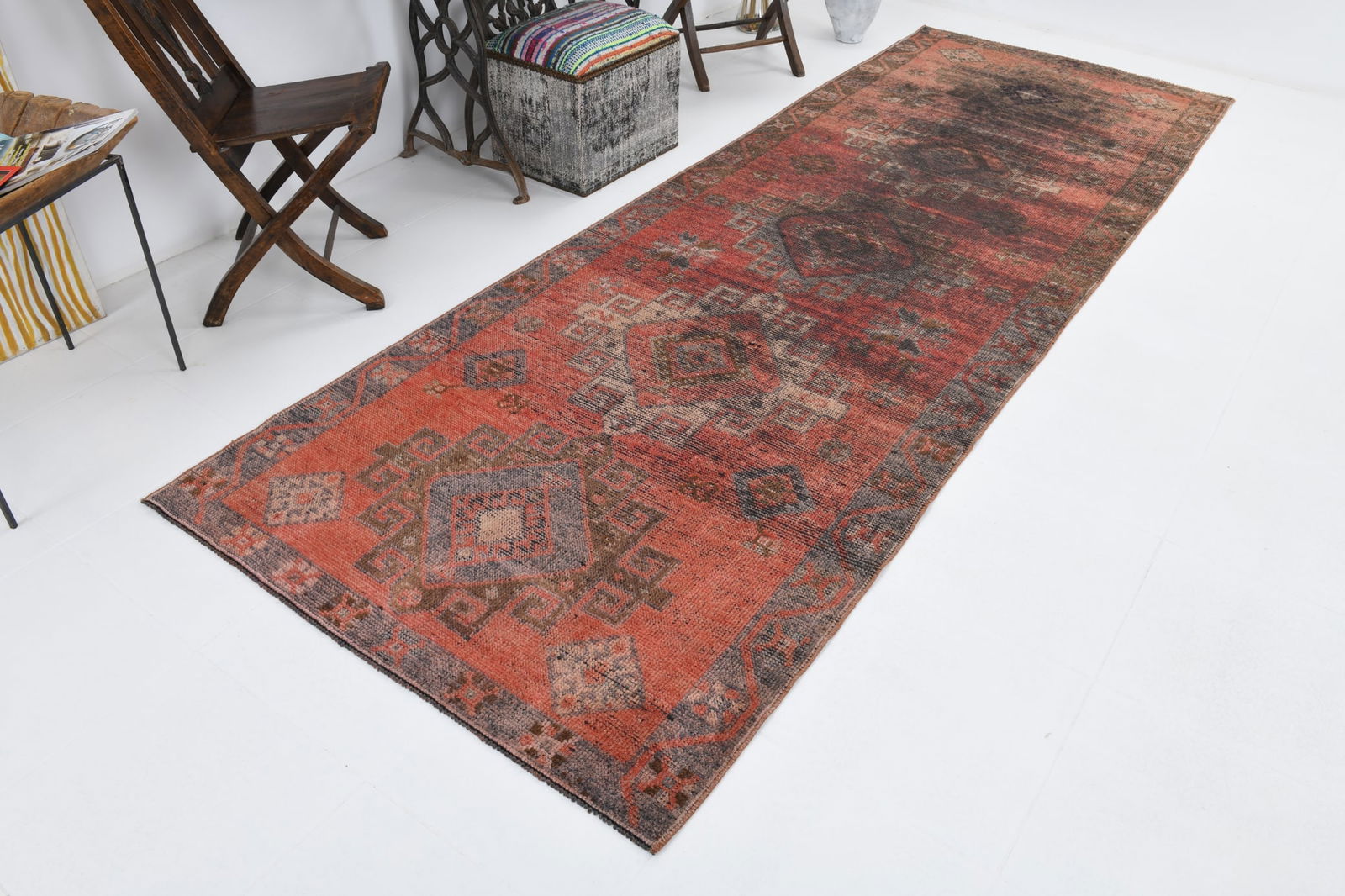 3'11'' x 11'7'' Turkish Vintage Runner Rug - 22973 - 4
