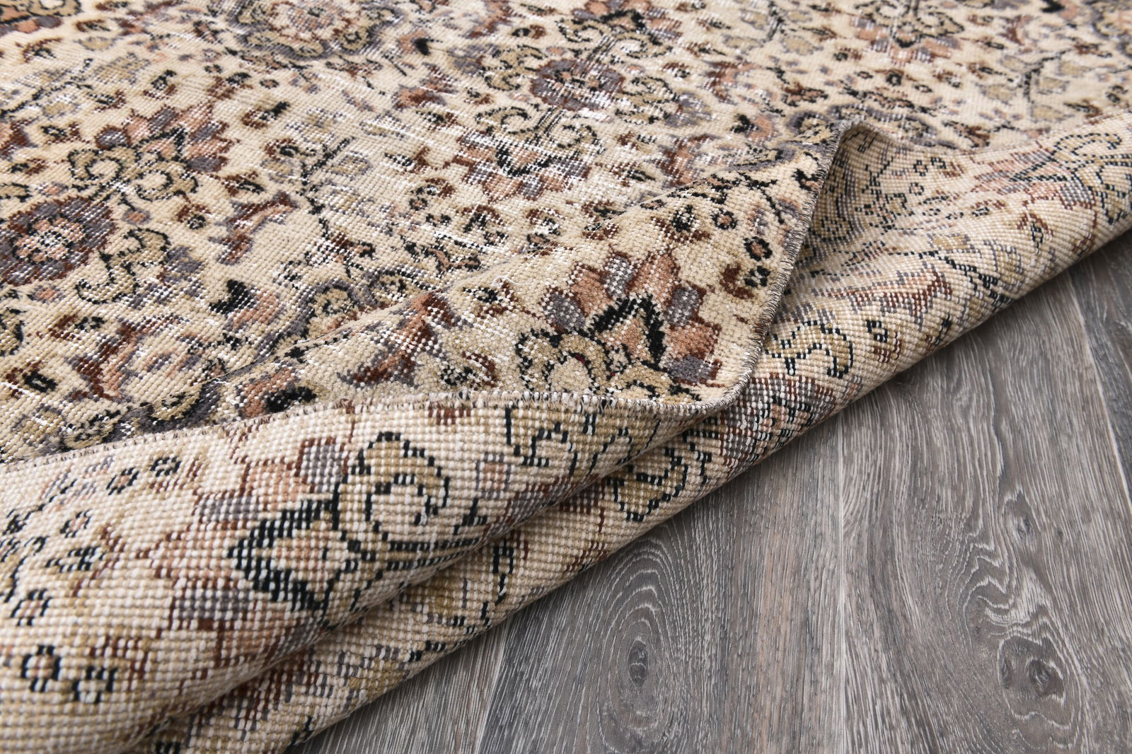 3'9'' x 6'9'' Vintage Wool Runner Rug - 244006 - 13