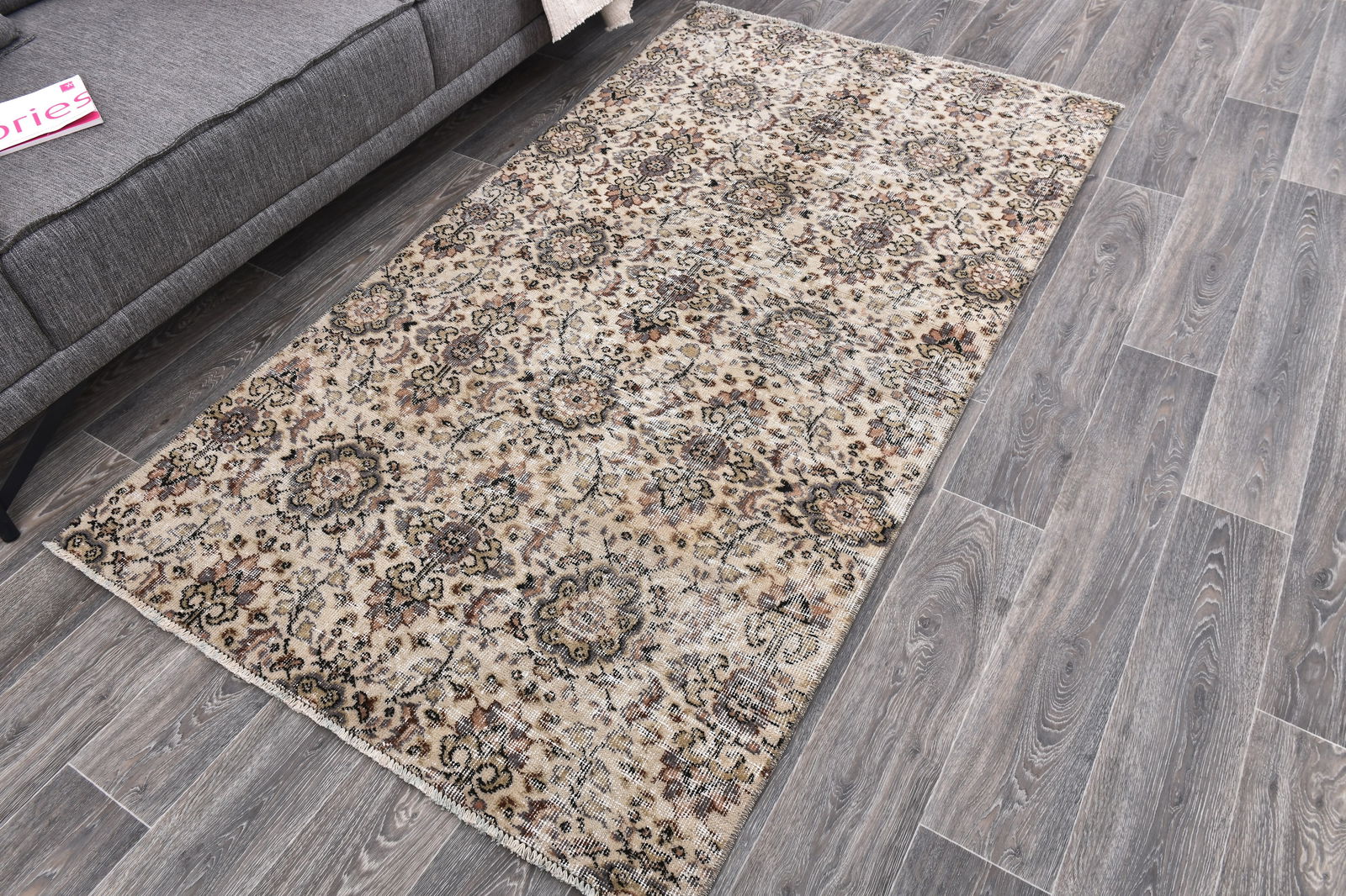 3'9'' x 6'9'' Vintage Wool Runner Rug - 244006 - 2