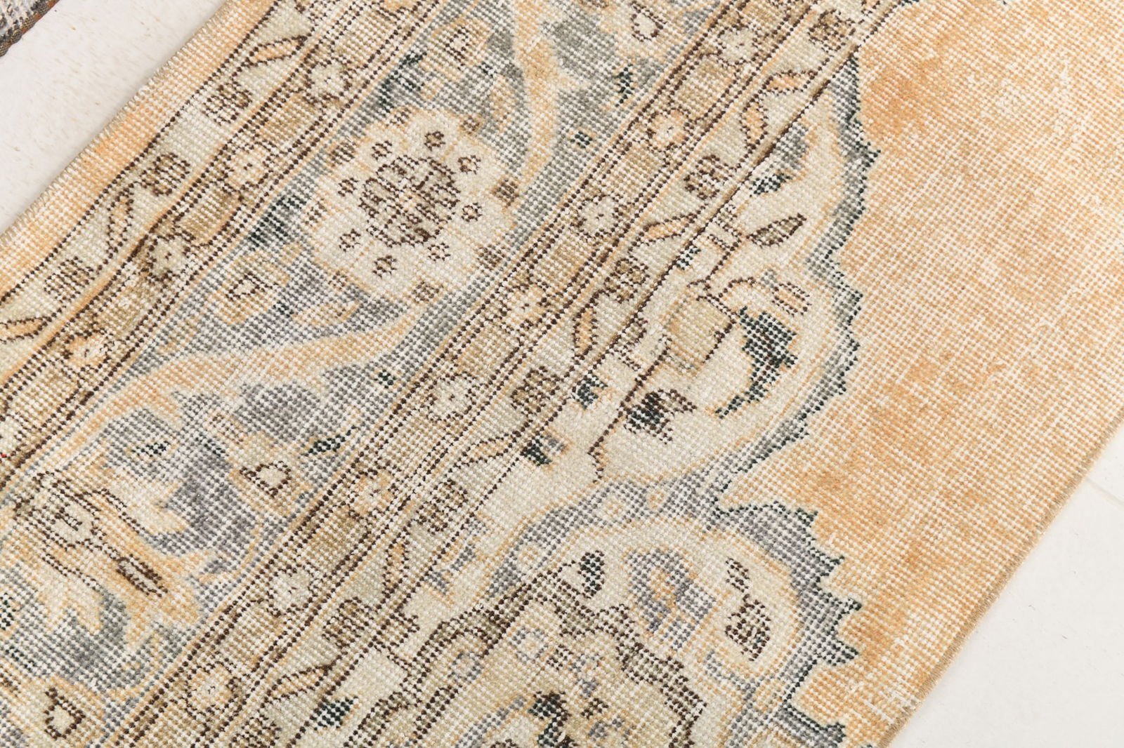 2'0'' x 4'4'' Turkish Vintage Runner Rug - 24048 - 6