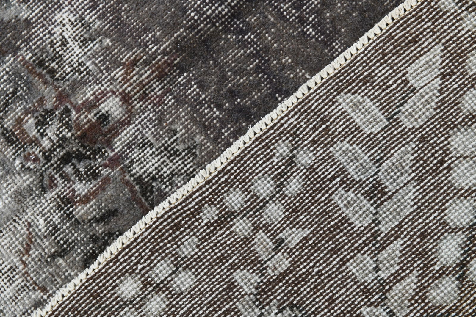 6'3'' x 10'2'' Handmade Vintage Wool Rug - 23031 - 16