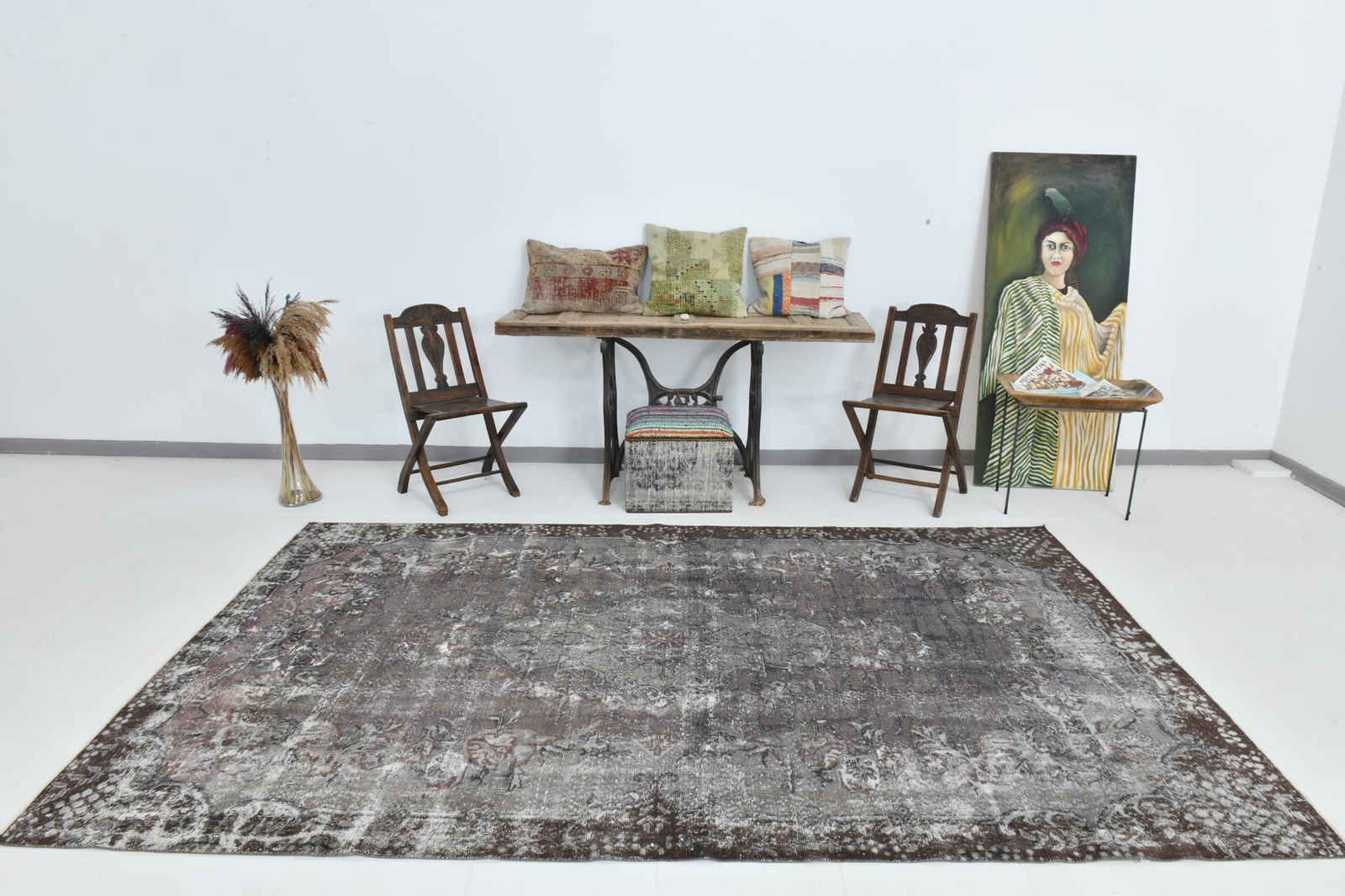 6'3'' x 10'2'' Handmade Vintage Wool Rug - 23031 - 2