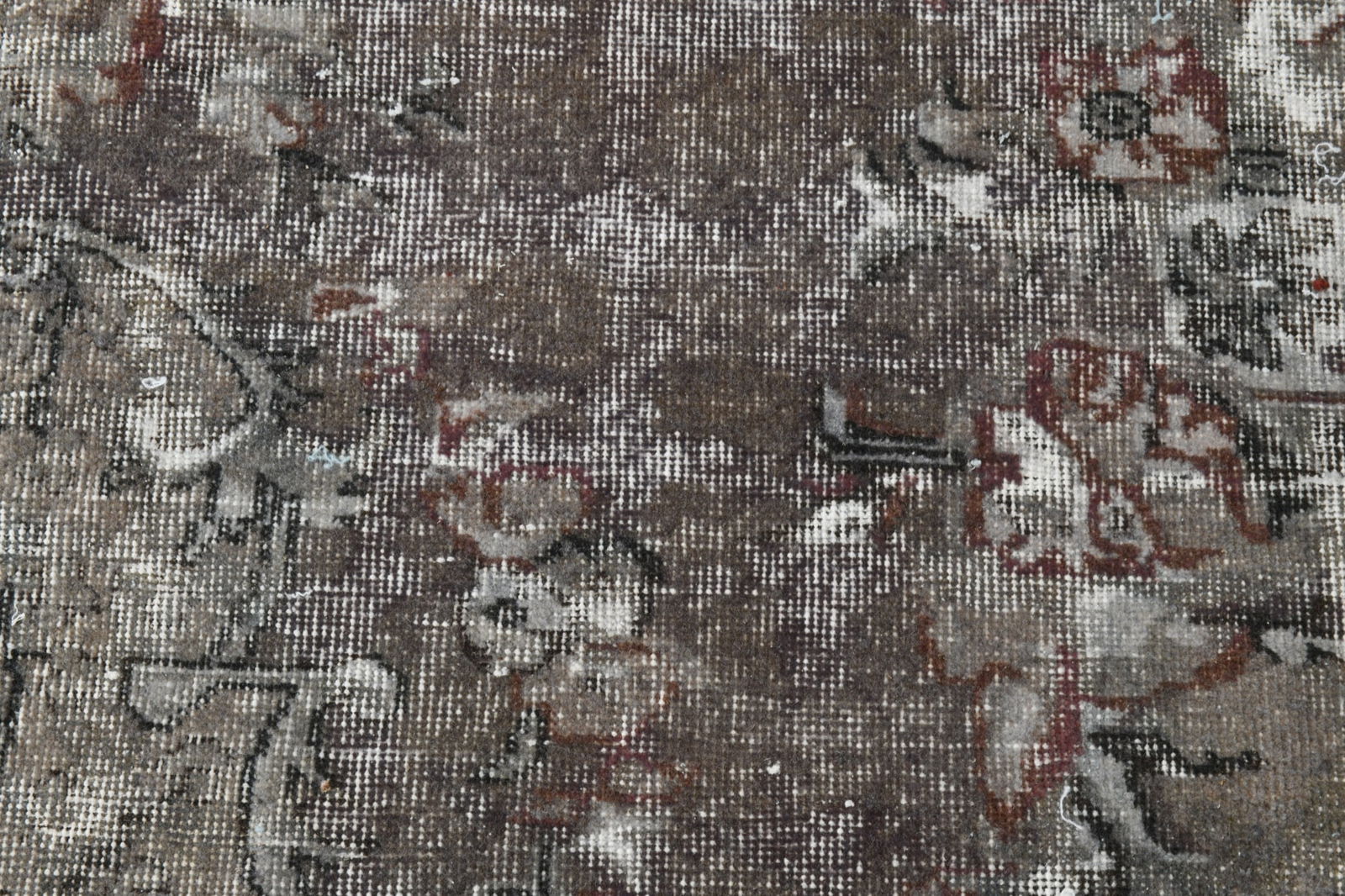 6'3'' x 10'2'' Handmade Vintage Wool Rug - 23031 - 8