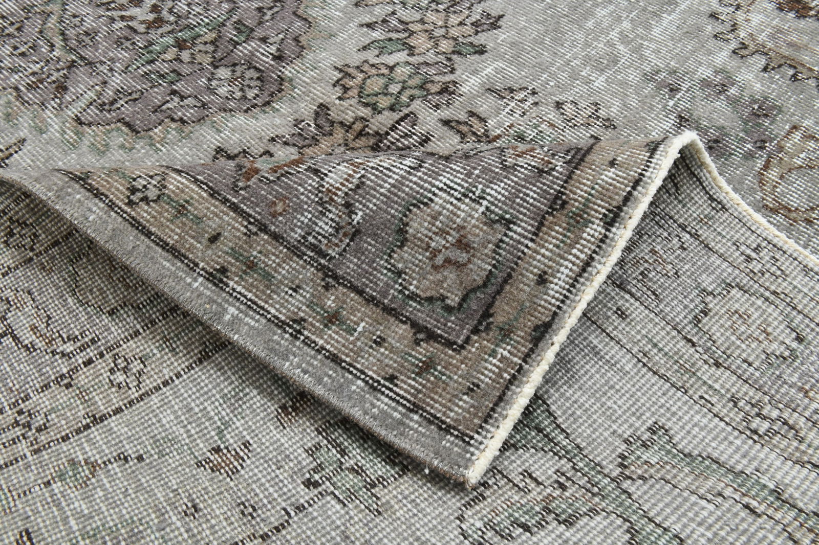 5'6'' x 9'0'' Handmade Vintage Wool Rug - 6991 - 17