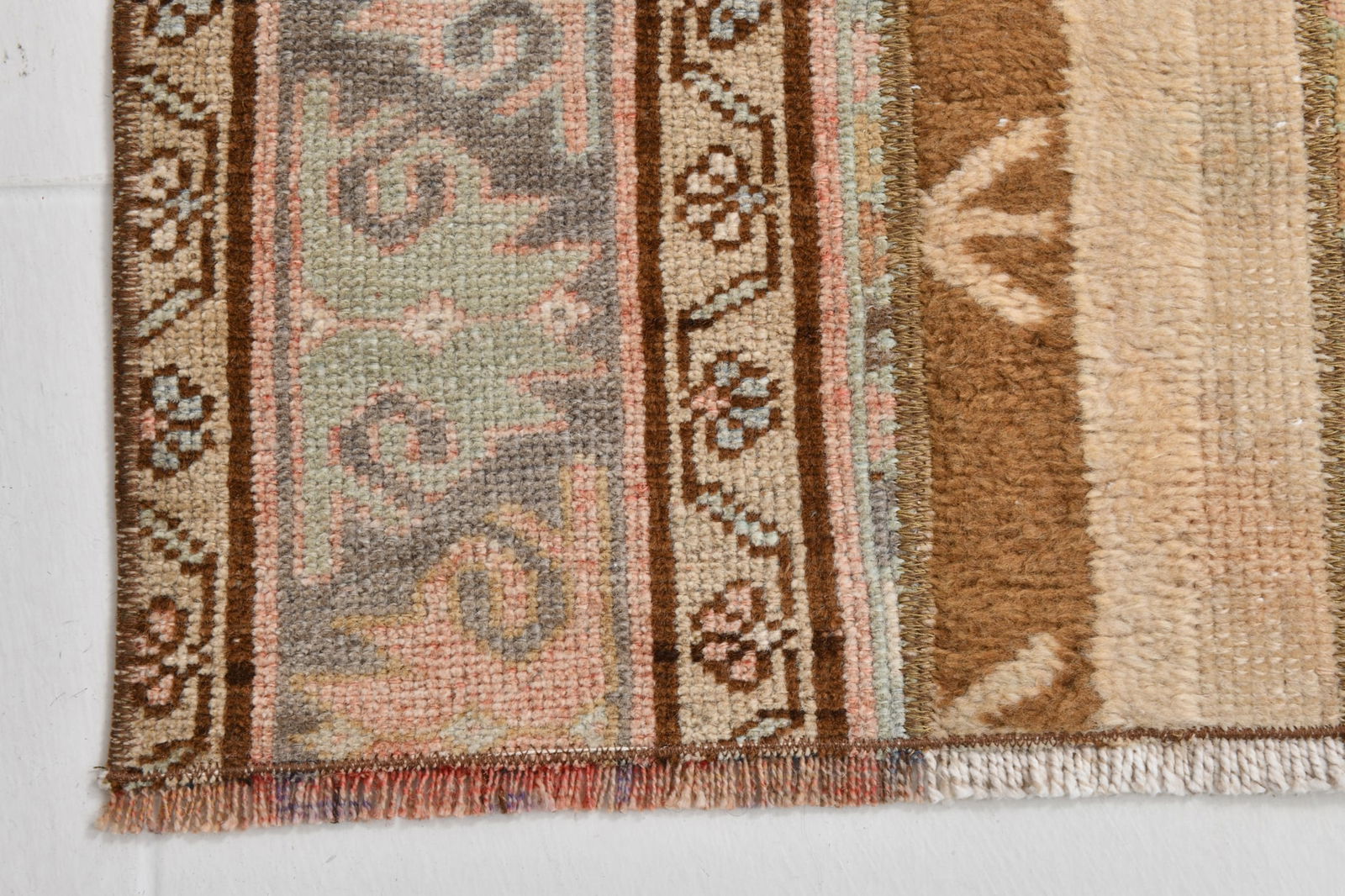 2'1'' x 6'8'' Turkish Vintage Runner Rug - 21593 - 11