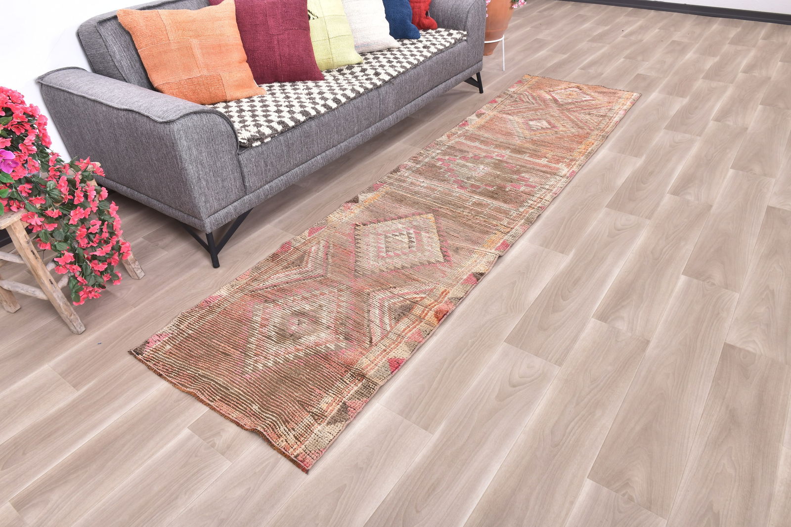 2'7'' x 10'5'' Handmade Vintage Wool Rug - 240493 - 2