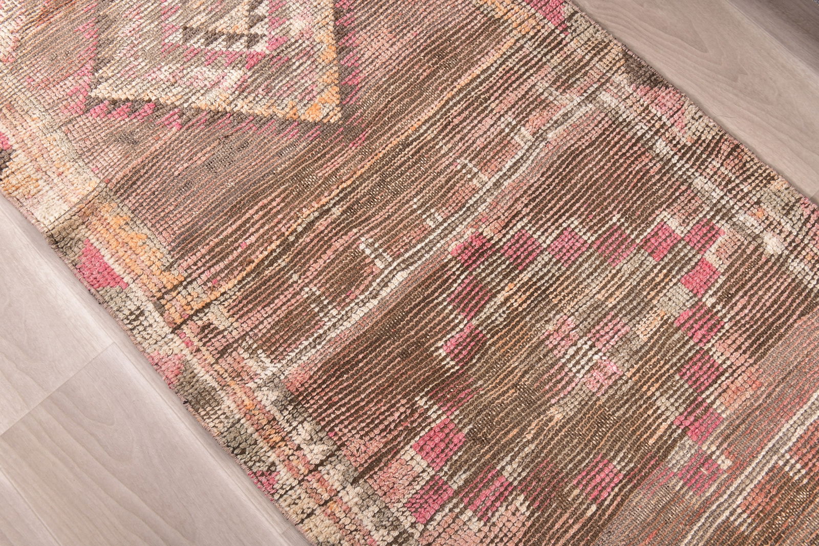 2'7'' x 10'5'' Handmade Vintage Wool Rug - 240493 - 4